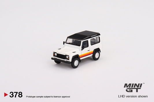 Mini GT Land Rover Defender 90 Wagon White - MGT00378 1:64