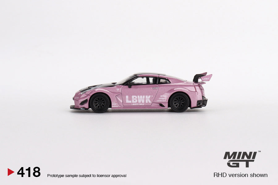 Mini GT LB-Silhouette WORKS GT NISSAN 35GT-RR Ver.2 Passion Pink 1:64