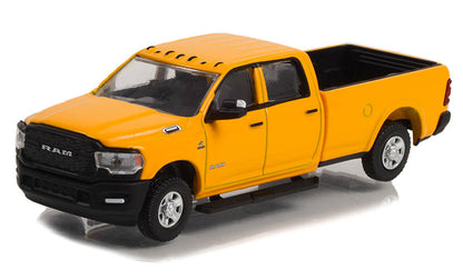 Greenlight Blue Collar Collection Series 11  - 2021 Ram 3500 Tradesman Pickup - 35240-E 1:64
