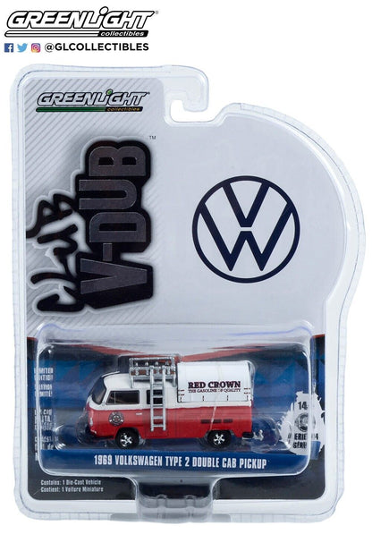 Greenlight Club Vee Dub Series 14 - Red Crown Gasoline - 1969 Volkswagen Type 2 Double Cab - 36050-A 1:64